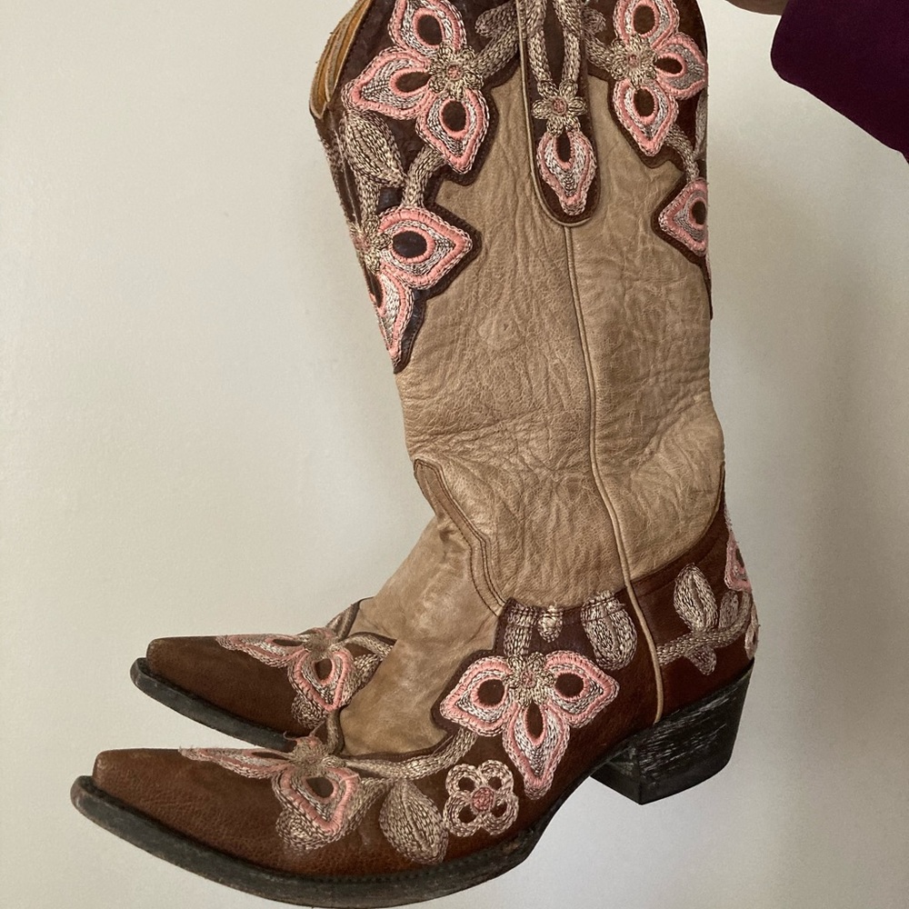 Old Gringo size 8 cowboy boots